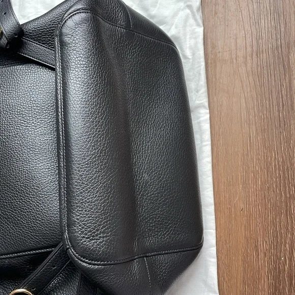 Cuyana Classic Black Backpack - Picture 4 of 8